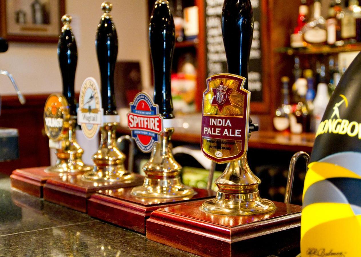 The Walnut Tree Inn Blisworth Eksteriør bilde