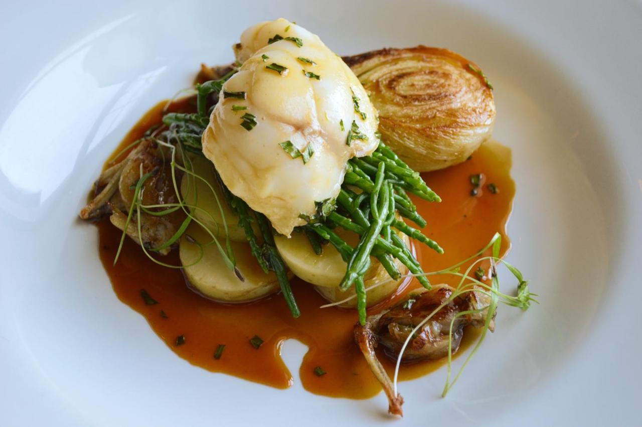 The Walnut Tree Inn Blisworth Eksteriør bilde